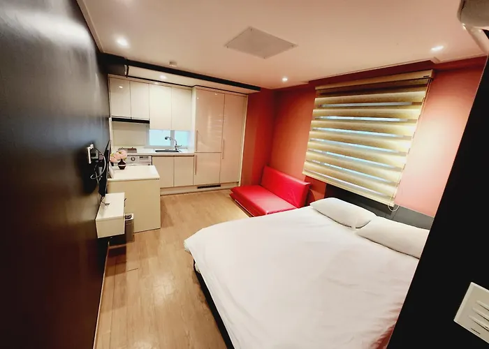 November Myeongdong Hotel