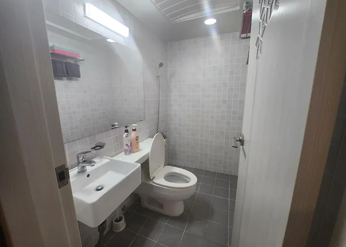 November Myeongdong Hotel